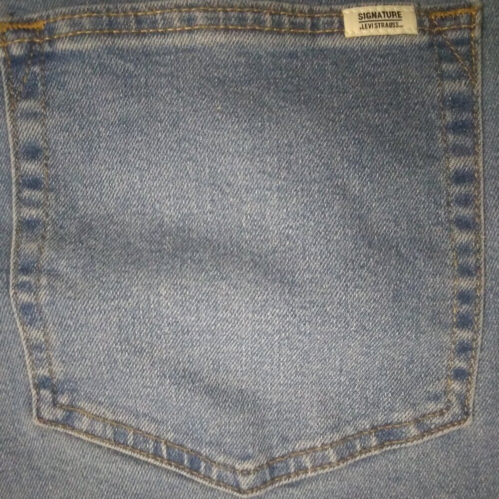 Signature By Levi  High-Rise Loose Straight Jeans Sz 38Wx32L New with Tag - Picture 16 of 16